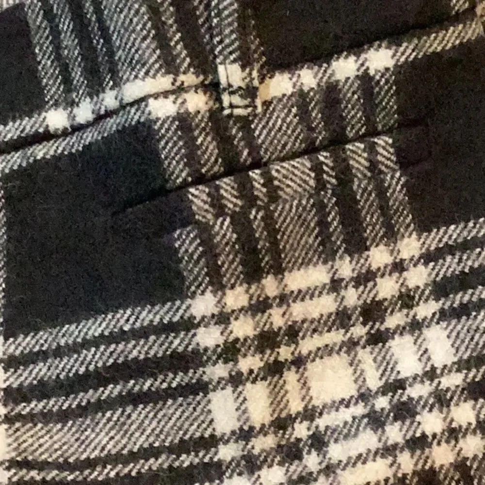 L.L. Bean black and cream plaid 100% Wool flare signature trousers size 10 - Picture 9 of 12